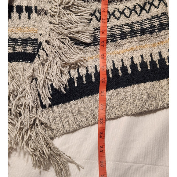 CABI Shetland Gray Green Geometric Fringe Hem Open Knit Cardigan Size Small - Picture 7 of 9